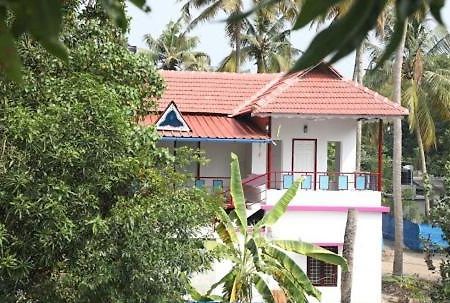 Loveshore Marari Mararikulam Exterior photo