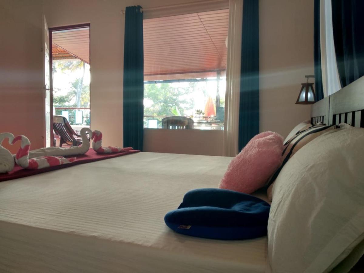 Loveshore Marari Mararikulam Exterior photo